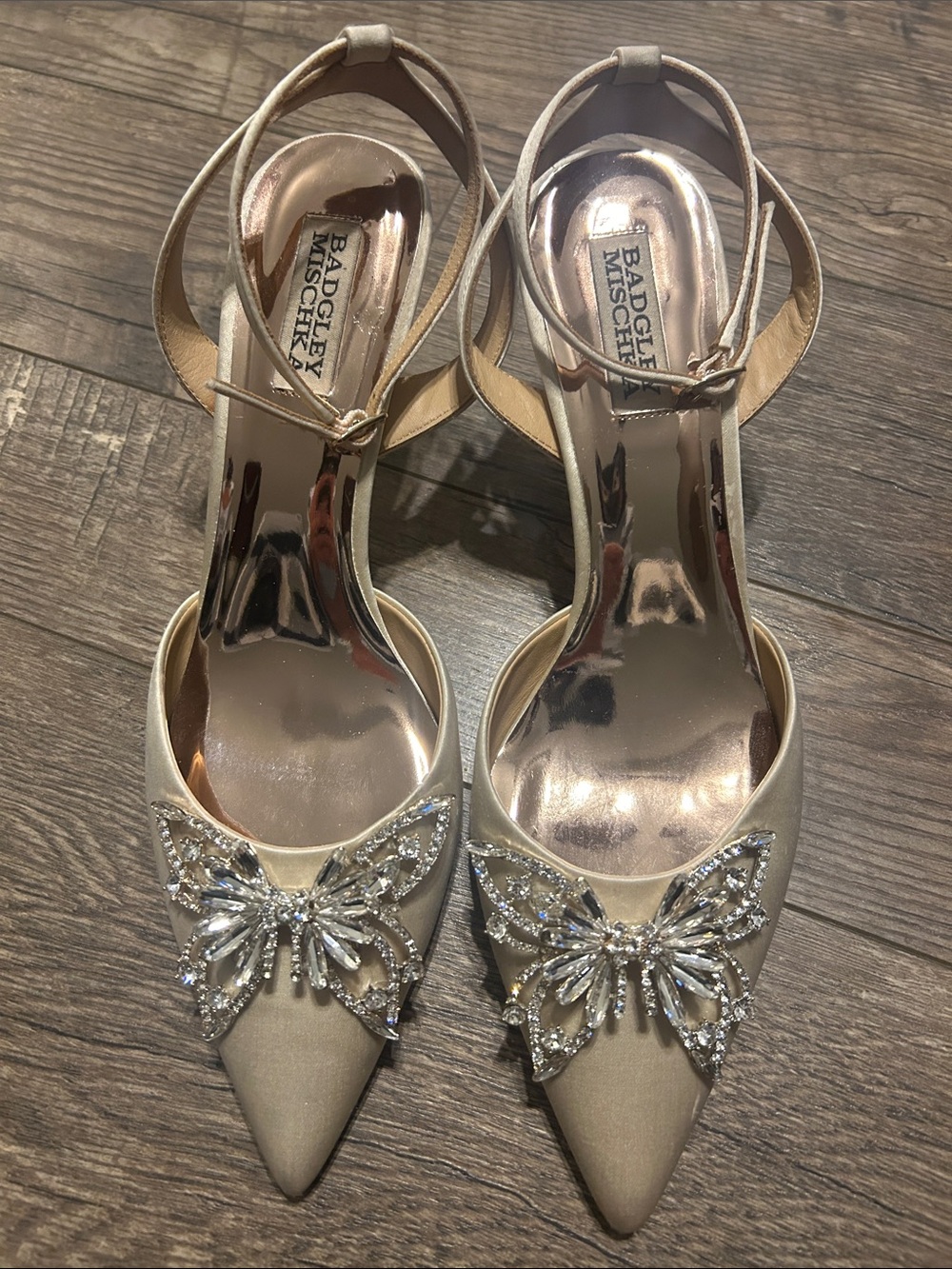 Badgley Mischka Women's Champagne Butterfly Embellished Slingback Pumps size 8.5